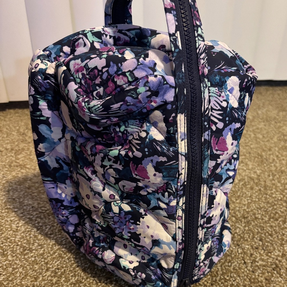 Vera Bradley Hanging Travel Cosmetic Bag NWT